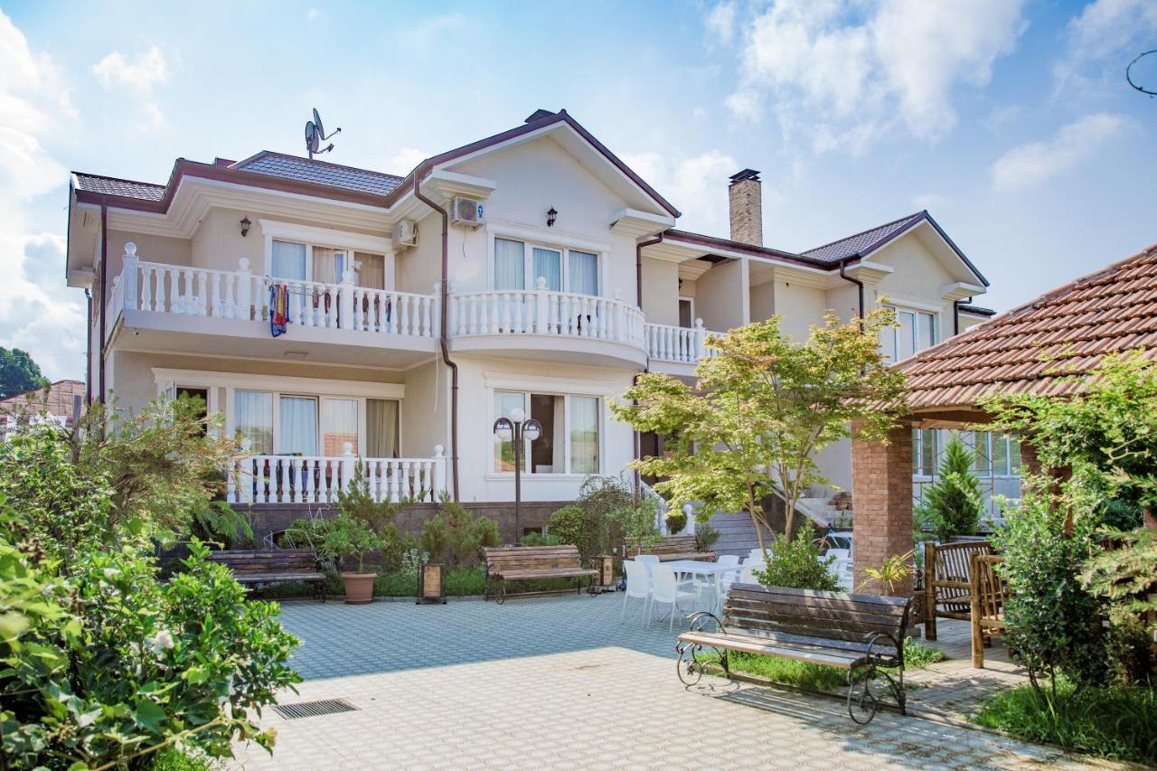 Guest House Sofia Kobuleti Exterior foto